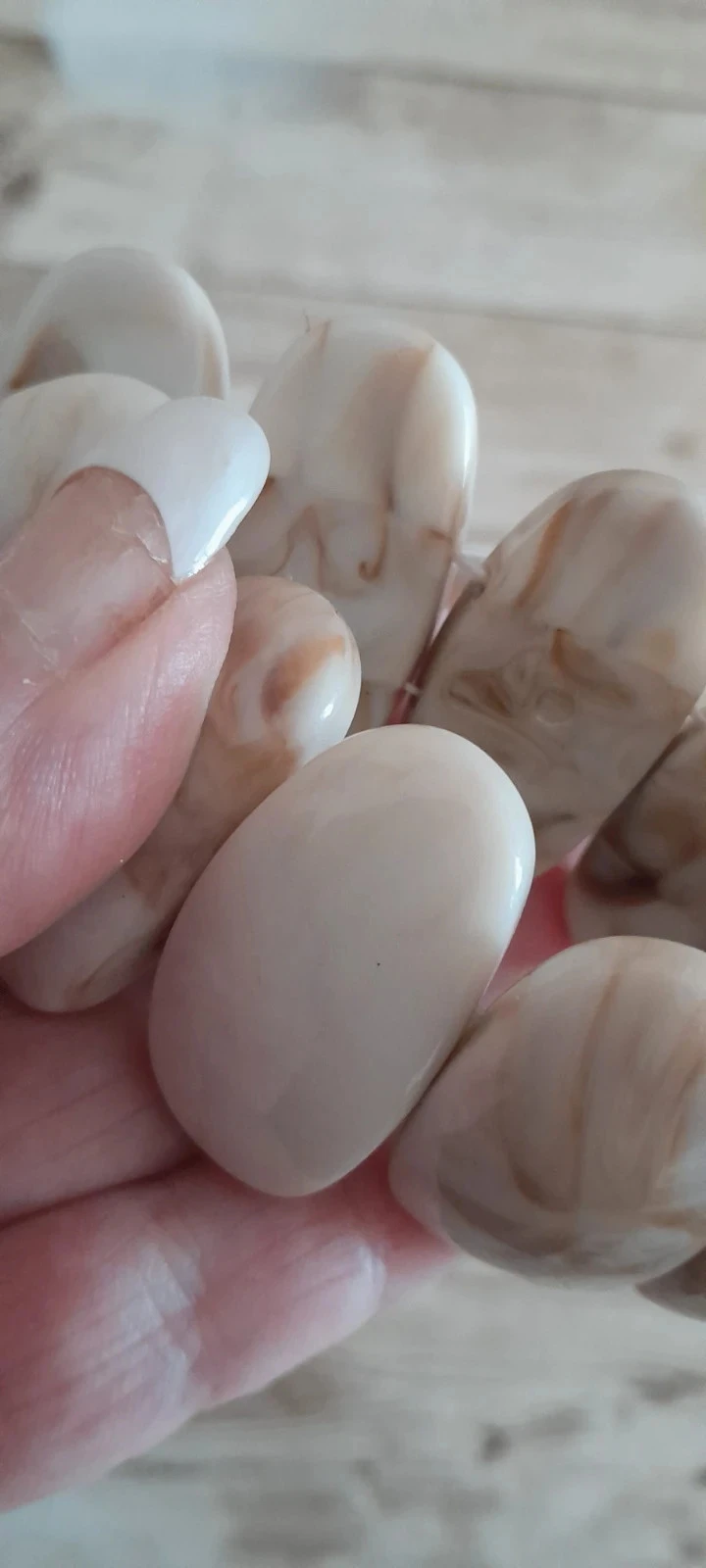 Cream marbled resin bracelet, Bohemian style – photo 3